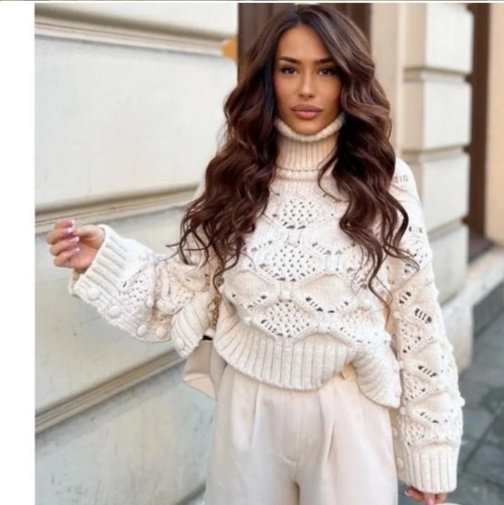Zara * Cable Knit Sweater Cream size S